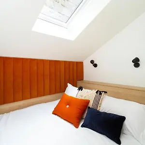 3* Hotel The Snug Townhouse