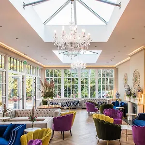 https://fitzgeralds-vienna-woods-hotel.corkhotel.net